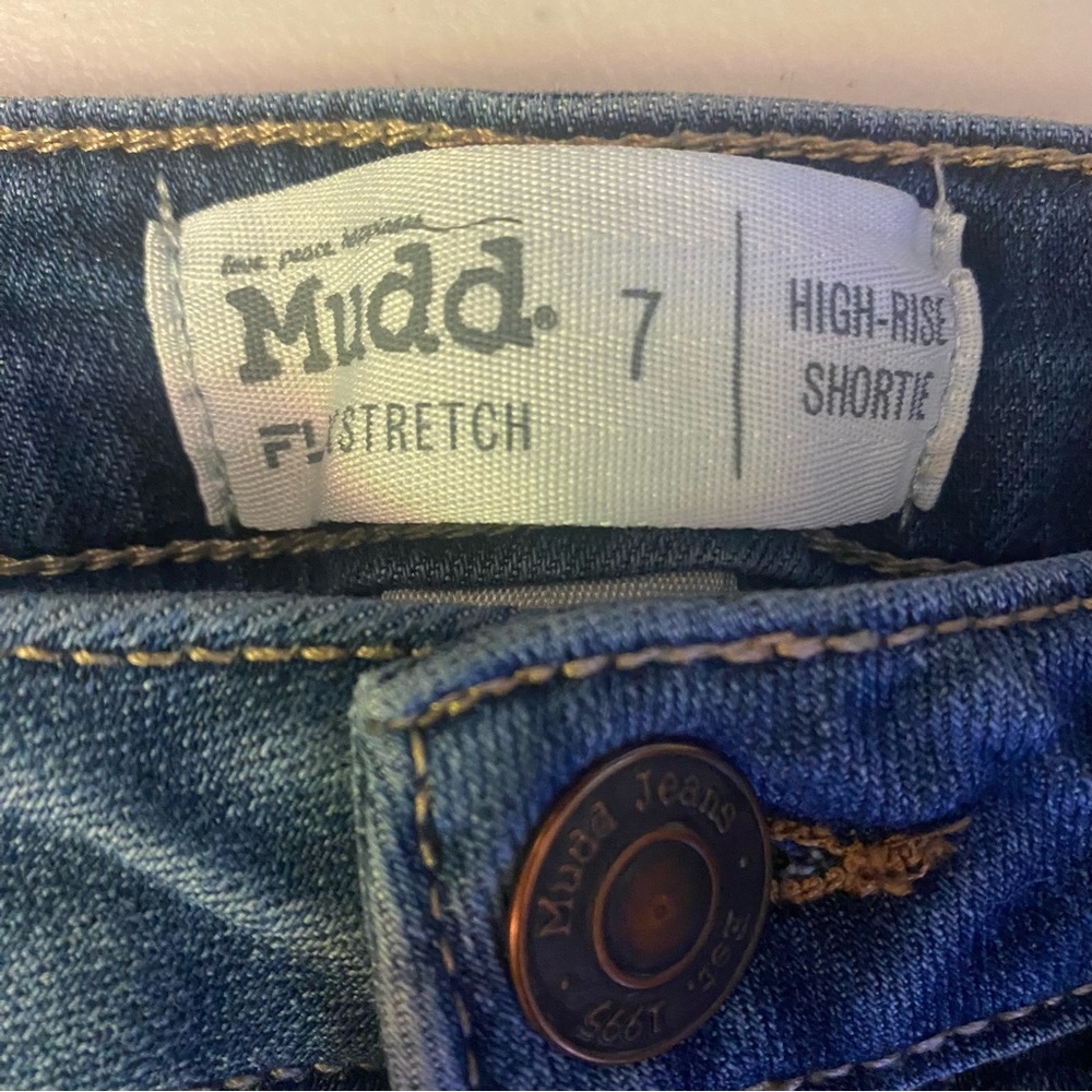 Mudd Dark Blue Ripped Jean Shorts GUC 7 - Picture 3 of 7
